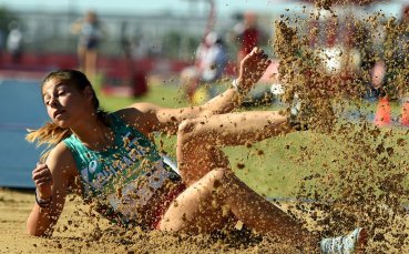 Пътен инцидент забави националите ни по пътя към Торун
