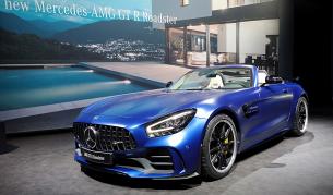<p>Mercedes свали покрива на хардкор купето AMG GT R</p>