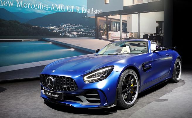 Mercedes свали покрива на хардкор купето AMG GT R
