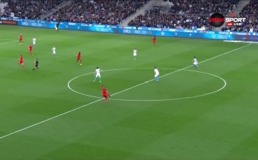 Балотели наказа бившия си тим, Марсилия лети