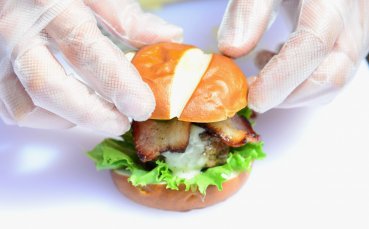 Азар с шокиращо признание за хамбургера