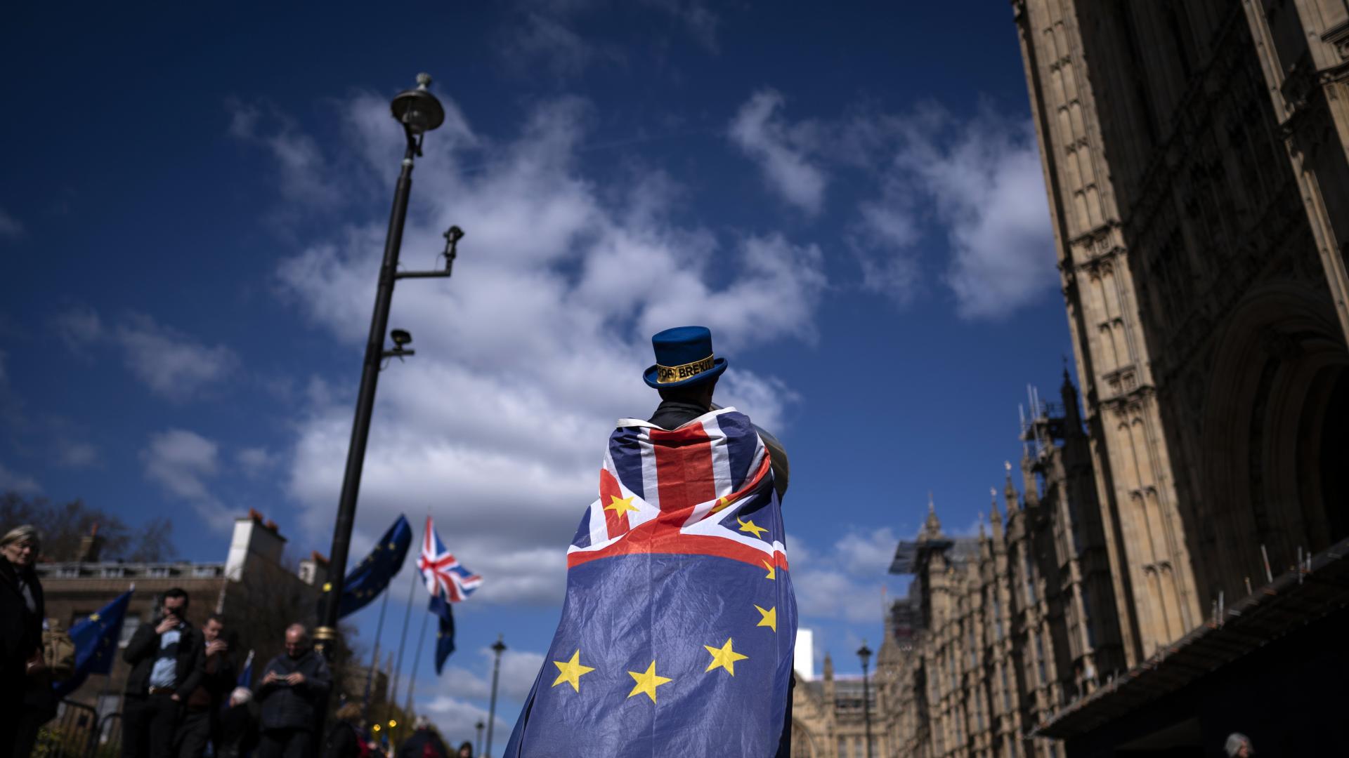 Британският парламент ще обсъди в сряда отлагането на Брекзит
