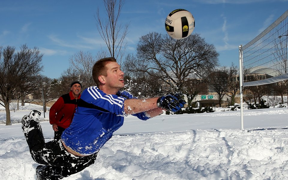 Световен тур по снежен волейбол стартира в Австрия