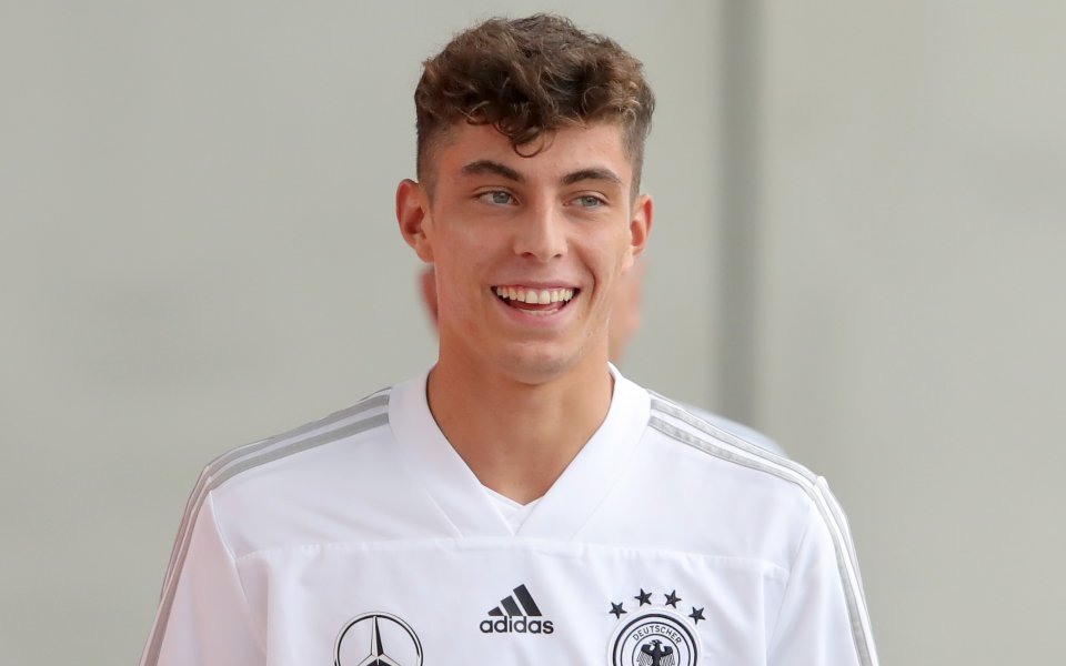 Челси ще се опита да привлече още една от големите