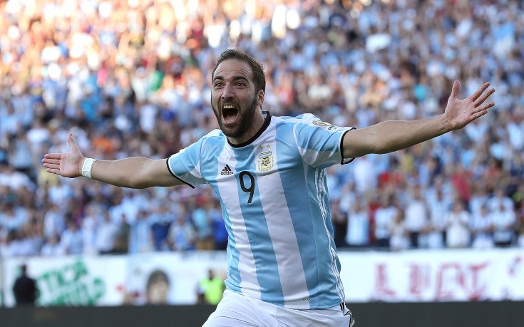 Игуаин: Исках да спра с футбола