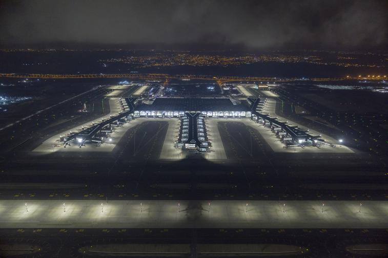  Истанбул летище Ататюрк Истанбулско аерогара турция полет аероплан 