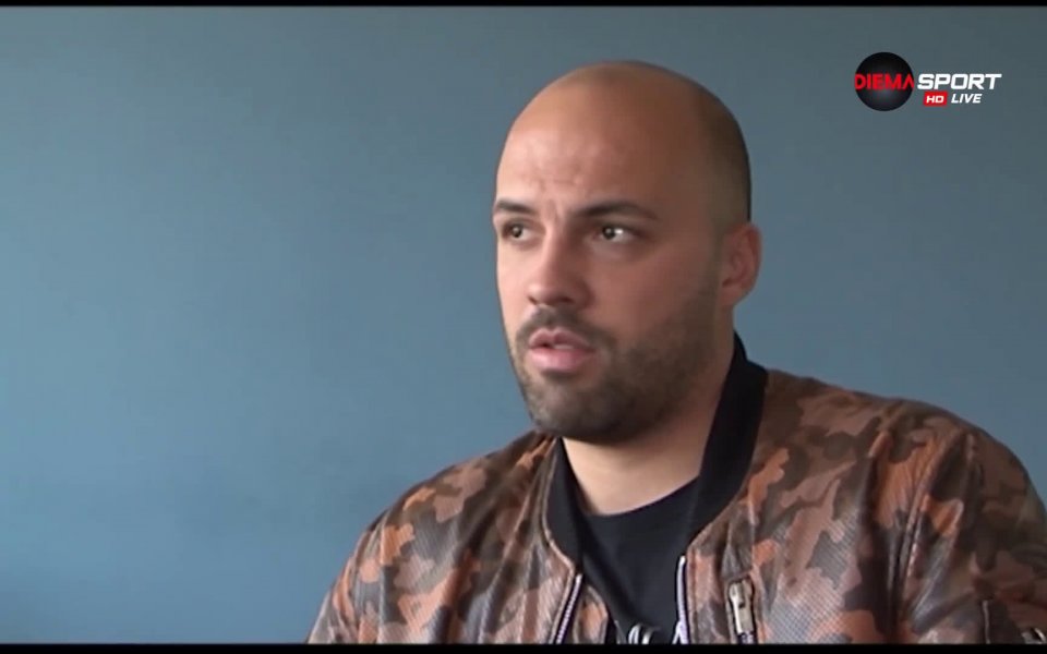 Вратарят на Левски Николай Михайлов не е пропуснал и минута