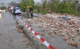  <p>Ограда на военно отделение се срути и умъртви мъж</p> 