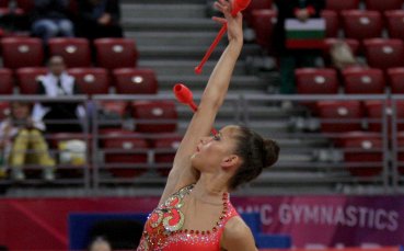 Сребро за Неви след чудесно изиграни бухалки