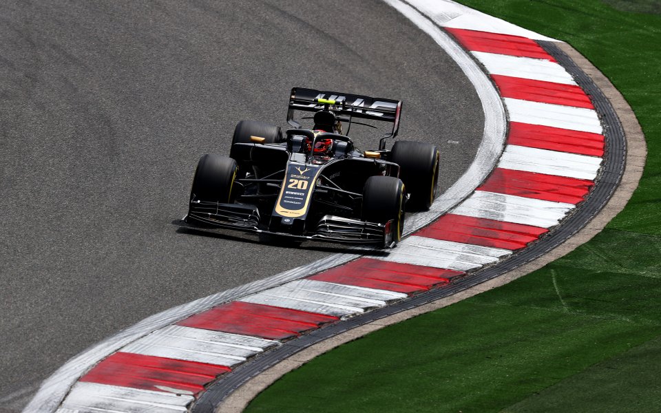 Тийм босът на Хаас Гюнтер Щайнер потвърди, че отборът се