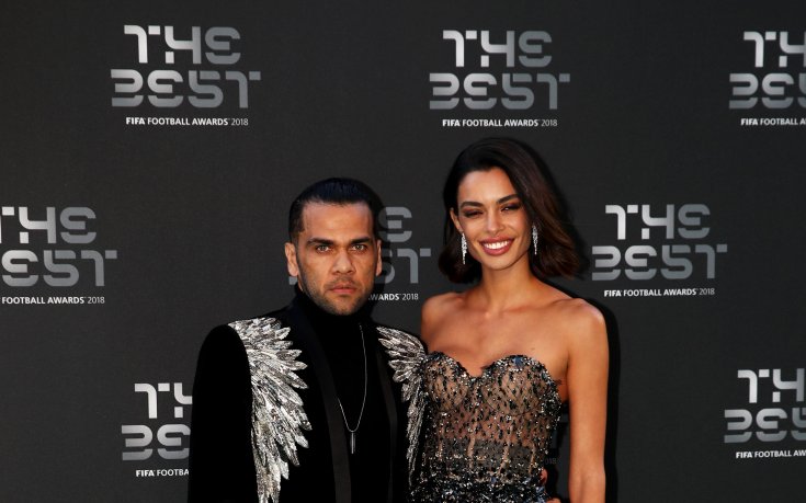 Дани Алвеш най-сетне с повод да се усмихне (видео)