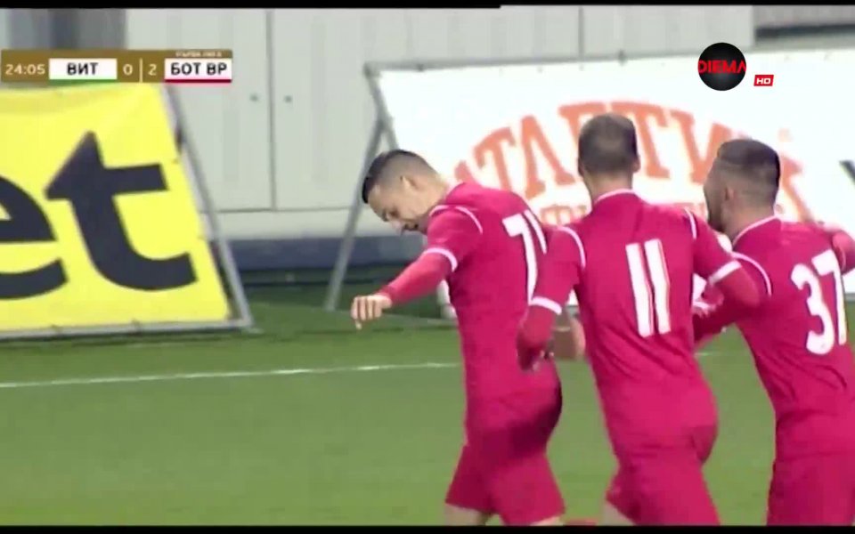 Халфът на Ботев Враца Емил Стоев е безспорният номер 1