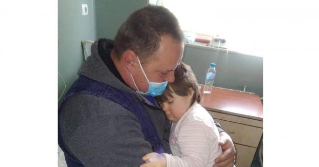 България Зов за помощ Момиченце се нуждае от средства за