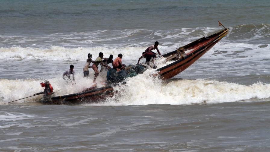  100 млн. души на пътя на урагана Фани 