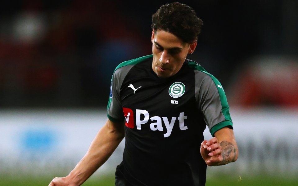 Барселона продължава да действа активно на холандския пазар. Каталунците вече