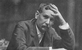  <p>Писателят с дух и външност на <strong>истински рицар&nbsp;</strong></p> 