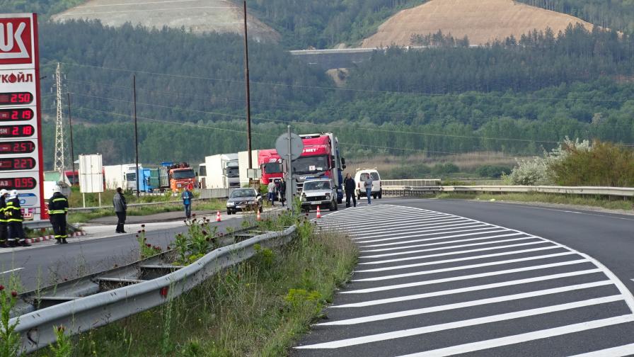  Теч на газ метан затвори Е-79 край Благоевград 