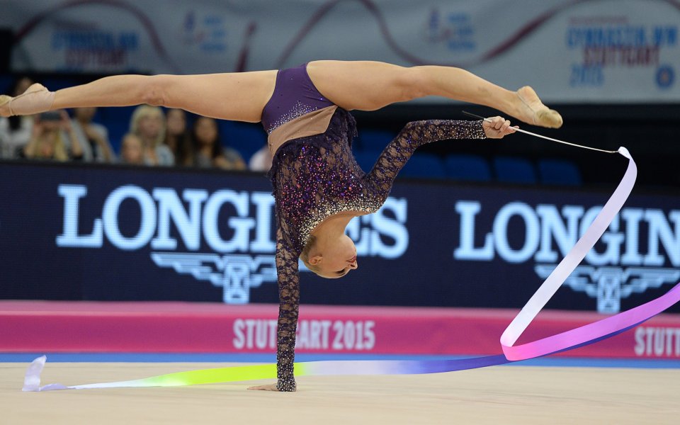 Трикратната абсолютна световна шампионска по художествена гимнастика Яна Кудрявцева продължава