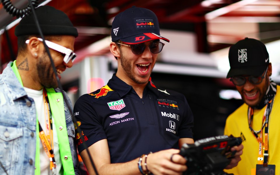 Ръководството на Пари Сен Жермен има намерение да продължи договора