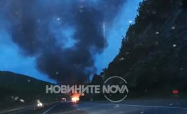  Тир се възпламени на Автомагистрала 