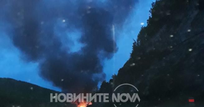България Тир се запали на АМ Тракия Инцидентът е станал