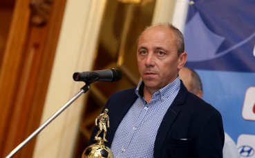 Старши треньорът на Черно море Илиан Илиев бе избран за