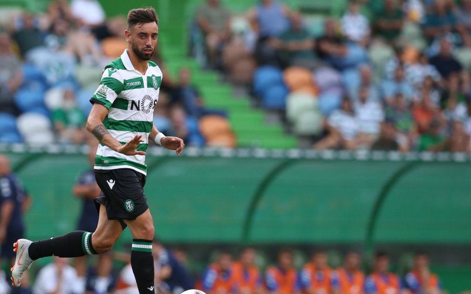 Полузащитникът на Спортинг Лисабон Бруно Фернандеш отрече информациите, че има