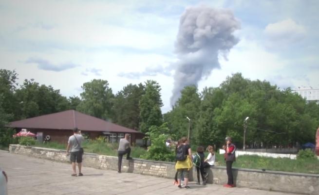 Най-малко 116 ранени при експлозии в Дзержинск