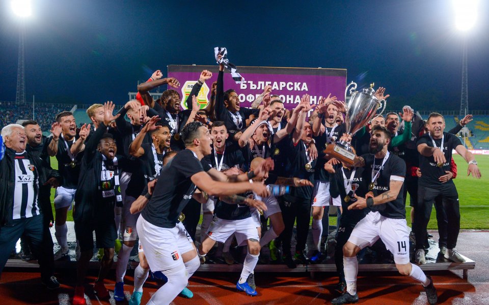 Локомотив Пловдив може да не успя да се пребори за