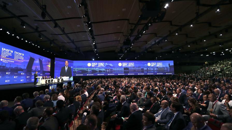  Радев в Русия: Ние сме дали писмеността. Време е да се понижат децибелите 