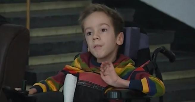 България Деца със спинална мускулна атрофия ще се лекуват у
