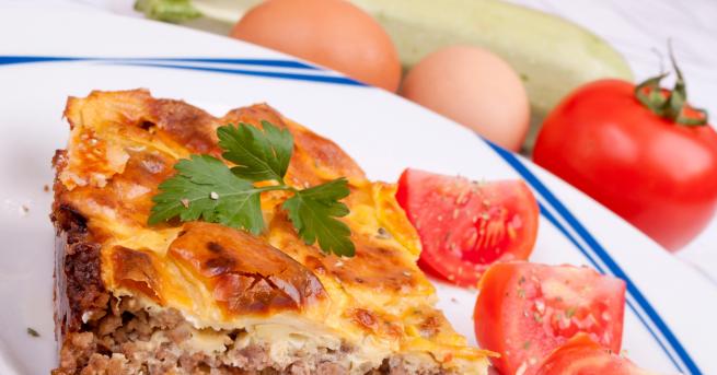 Сочна мусака с богата заливка и вкусен аромат това