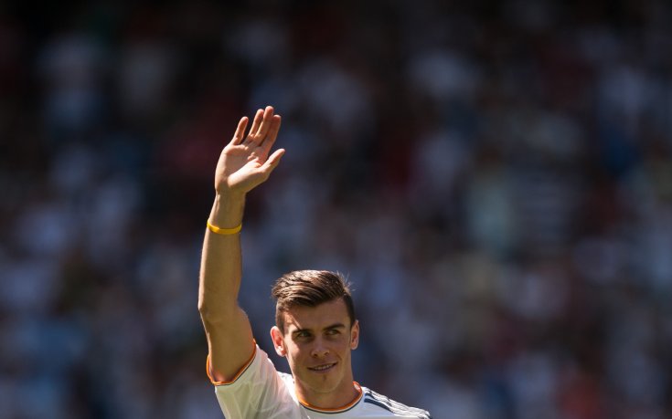 Бейл изнудва китайци за заплата от 1 млн. на седмица