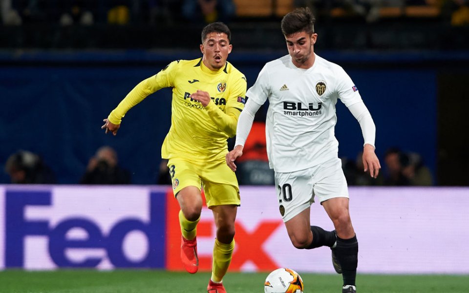 Отборът на Уест Хем реализира първи летен трансфер, след като