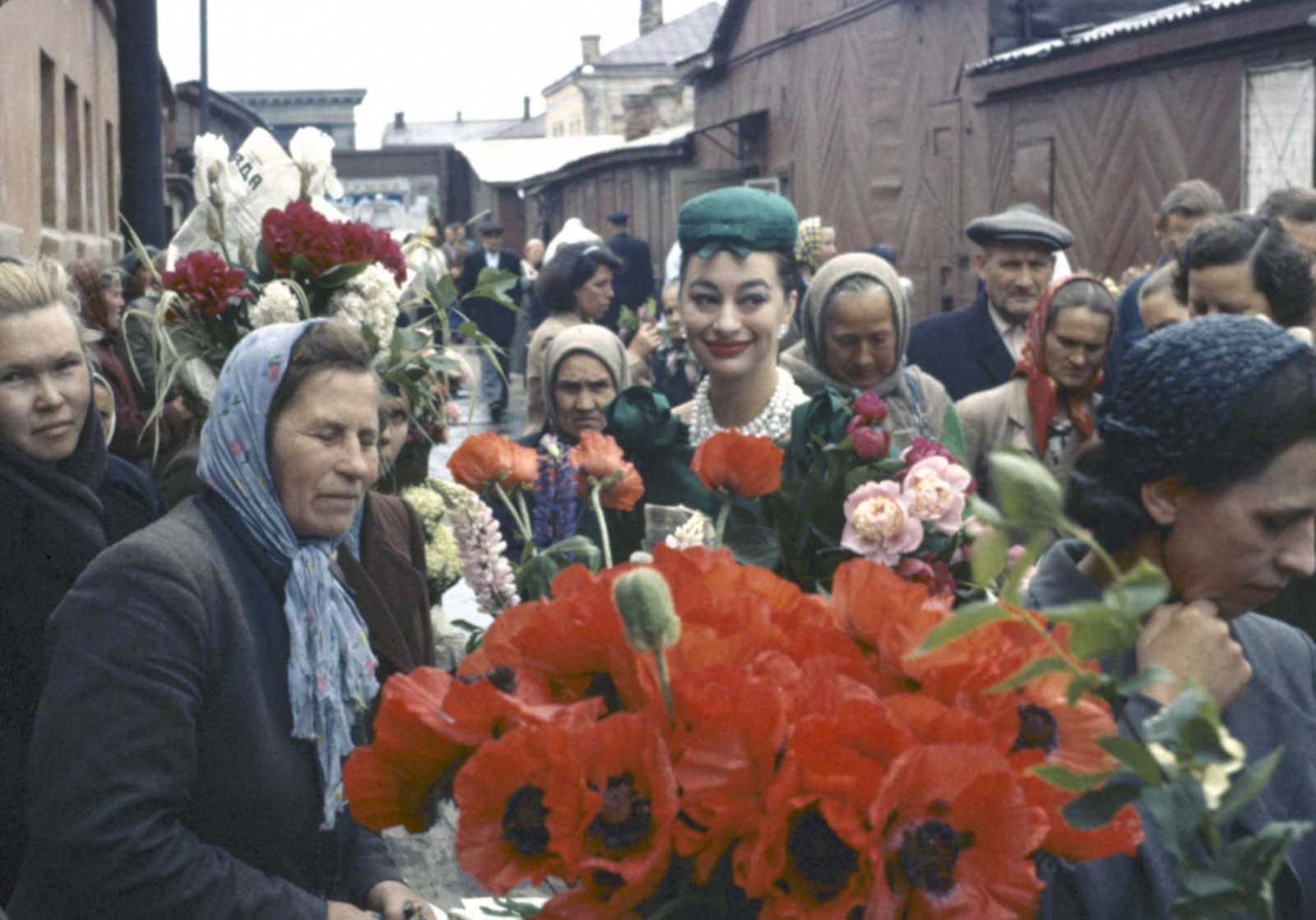 На пазара за цветя в Павелецки.