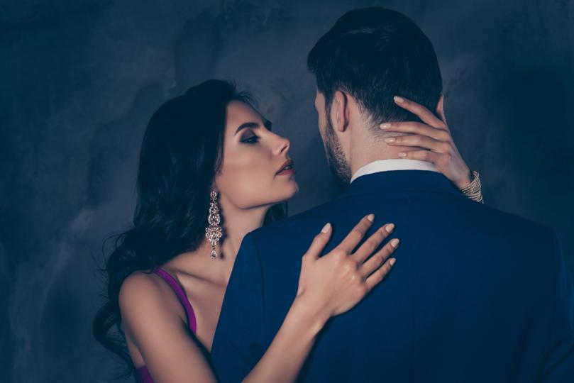 Как Венера в Скорпион ще се отрази върху любовния живот на всяка зодия - снимка 10