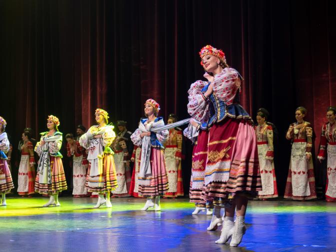  Легендарните казаци са на турне в България от 18 до 22 юни, като пеят и танцуват в пет български града: София, Велико Търново, Варна, Бургас и Пловдив. 