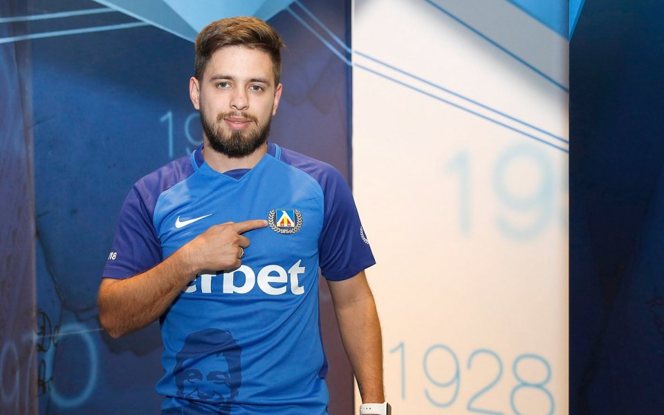 Халфът на Левски Франко Мазурек ще бъде готов за домакинството