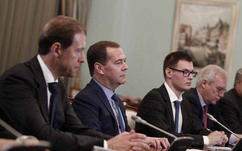  Българска парламентарна делегация, водена от ръководителя на Народното събрание Цвета Караянчева, е на двудневно публично посещаване в Москва. В състава на делегацията са съпредседателите на Групата за другарство България – Русия Красимир Велчев и Антон Кутев,... 