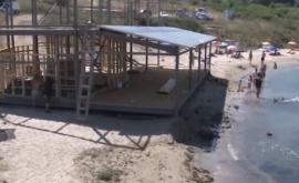  Заведение изникна до вълните в Ахтопол 