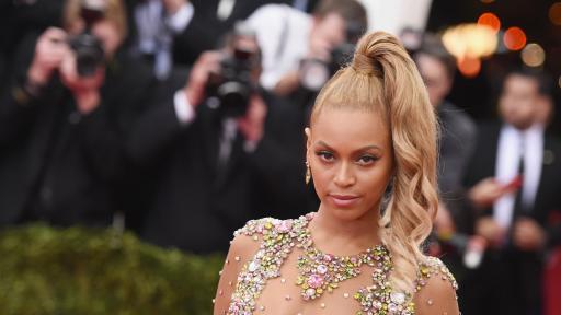  <p>Как <strong>световните звезди </strong>отпразнуваха <strong>Нова година</strong></p> 