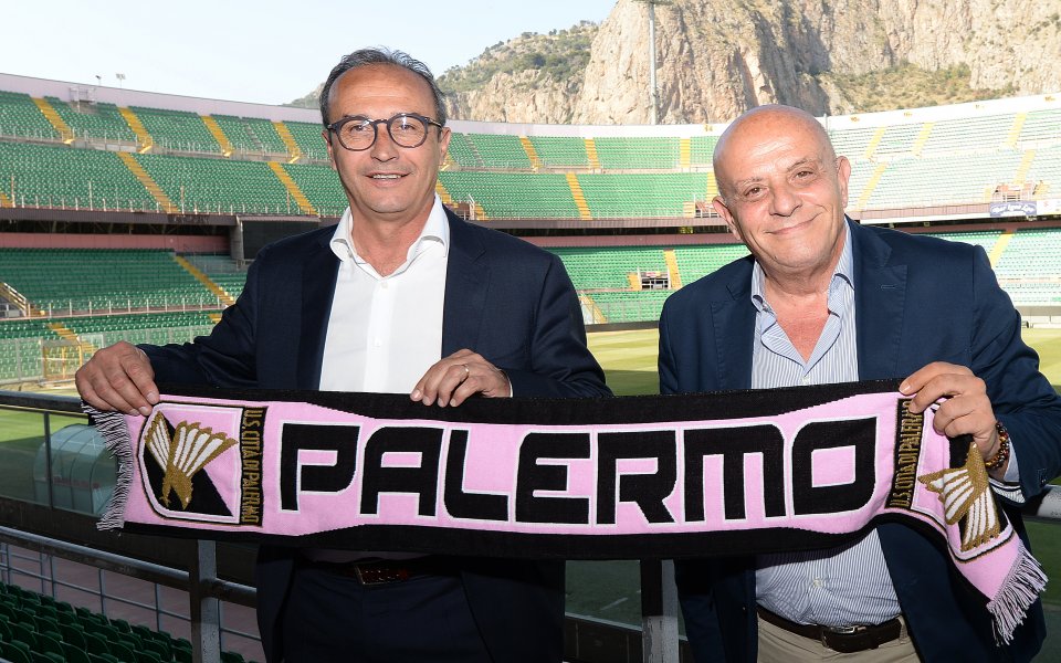 Играчите на Палермо се обърнаха срещу босовете на клуба