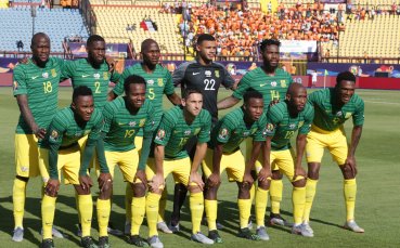 Националният отбор по футбол на Южна Африка постигна минимална победа