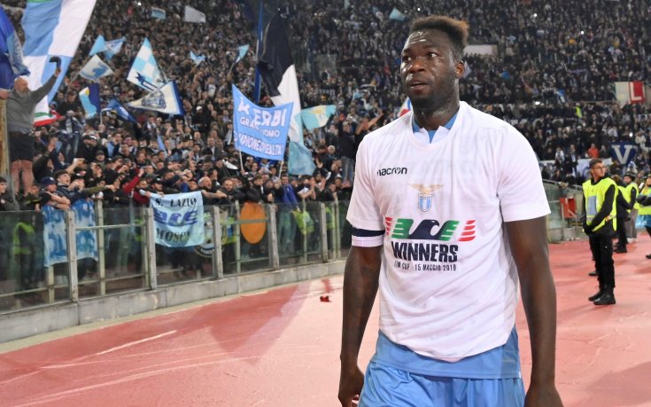 Нападател на Лацио хвана окото на Лийдс