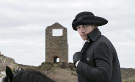  <p>Момчето, което <strong>НЕ</strong> има съвременни облекла (СНИМКИ)</p> 