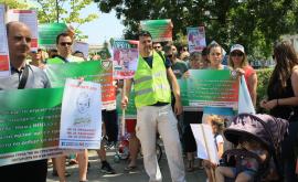  <p>Протестиращи желаят невмешателство на страната в семейството</p> 