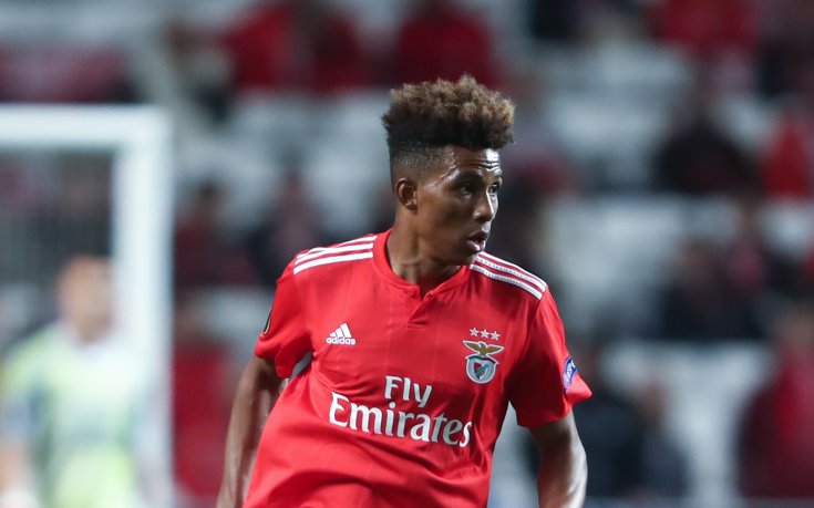 Жедсон Фернандеш премина медицински тестове в Тотнъм