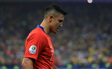 Футболистът на Манчестър Юнайтед Алексис Санчес отново е контузен Играчът