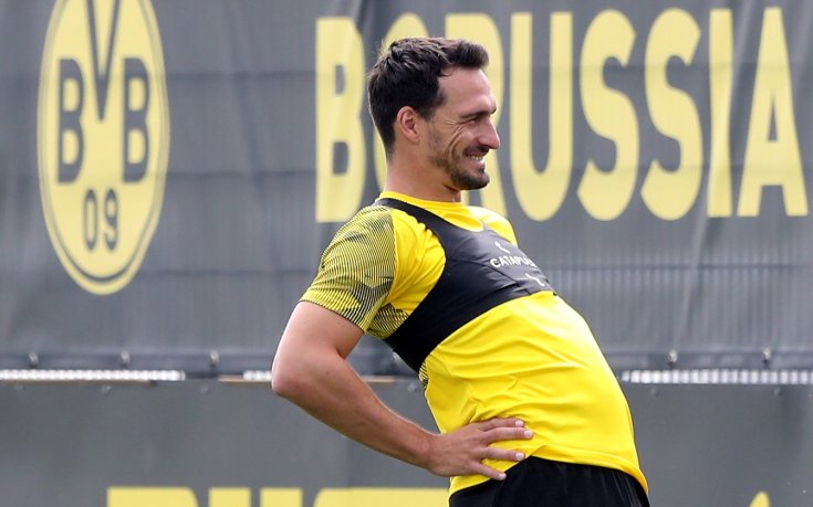 Голям бос на Байерн уязви продадения Хумелс