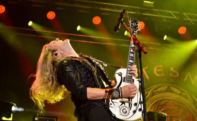  20 000 души пяха дружно с рок легендите Whitesnake в Пловдив 
